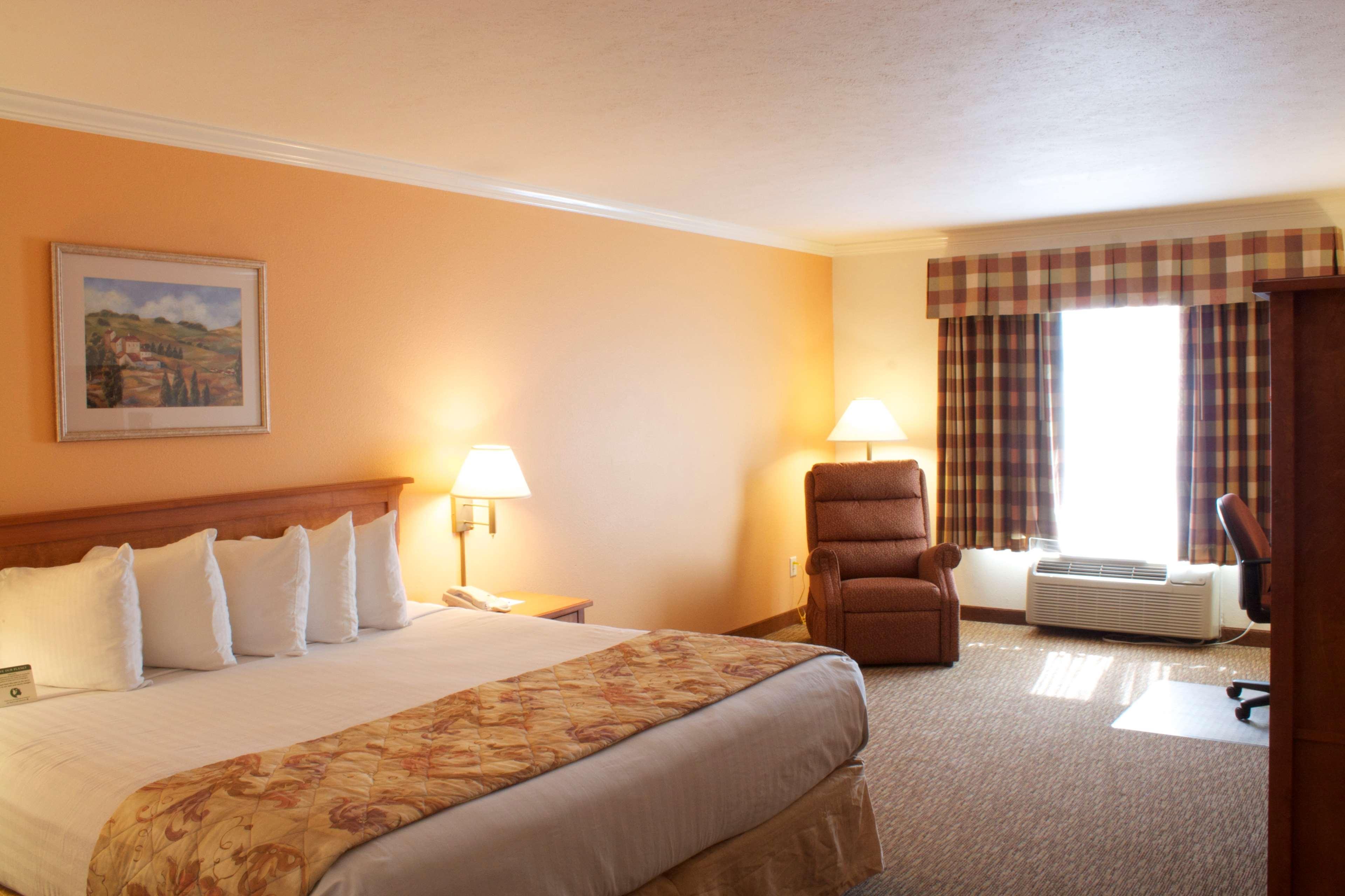 Best Western Plus Grapevine Inn Sunnyside Экстерьер фото
