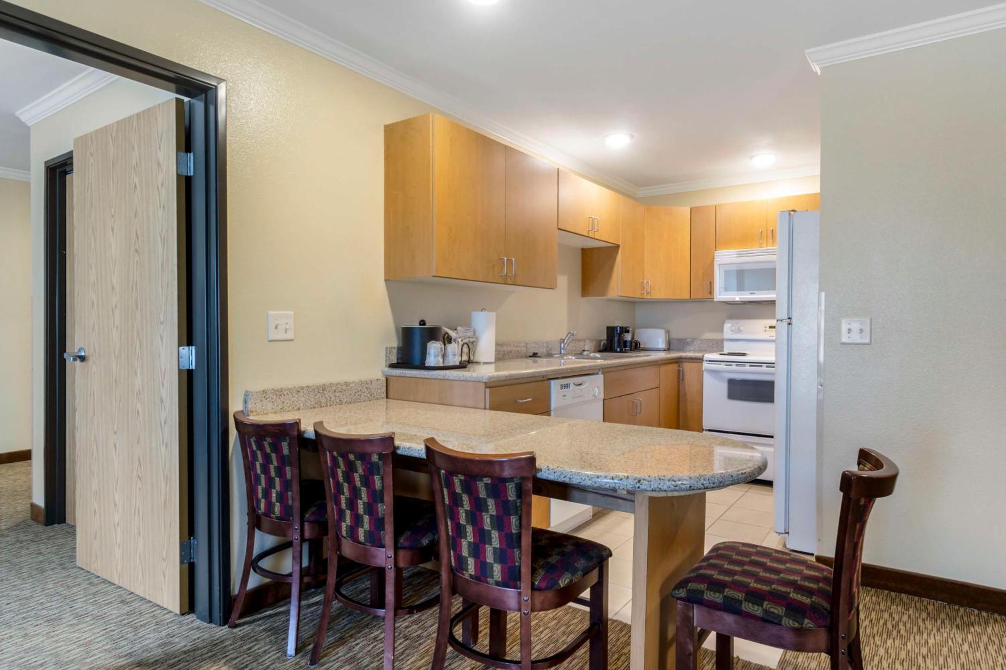Best Western Plus Grapevine Inn Sunnyside Экстерьер фото